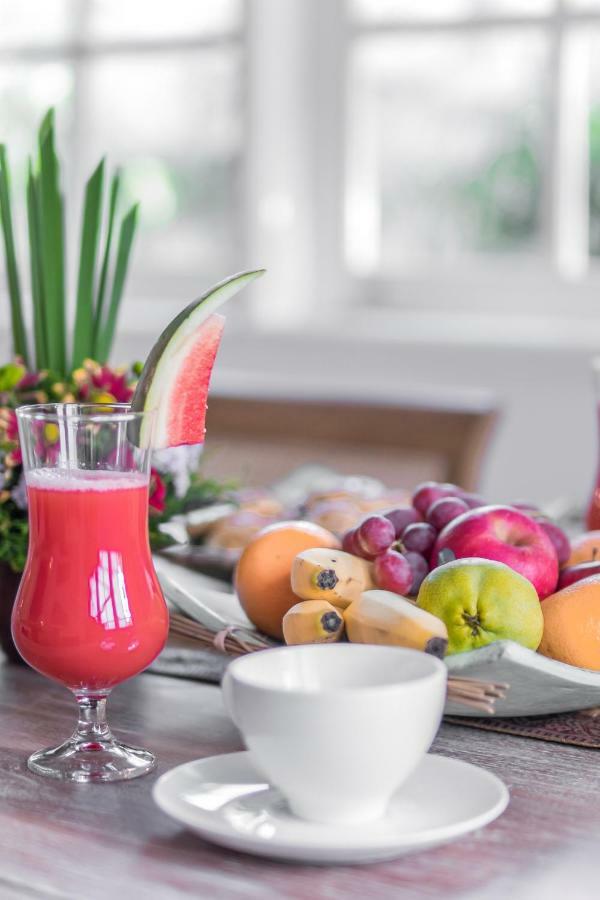 Umalas Suites Seminyak Exteriör bild